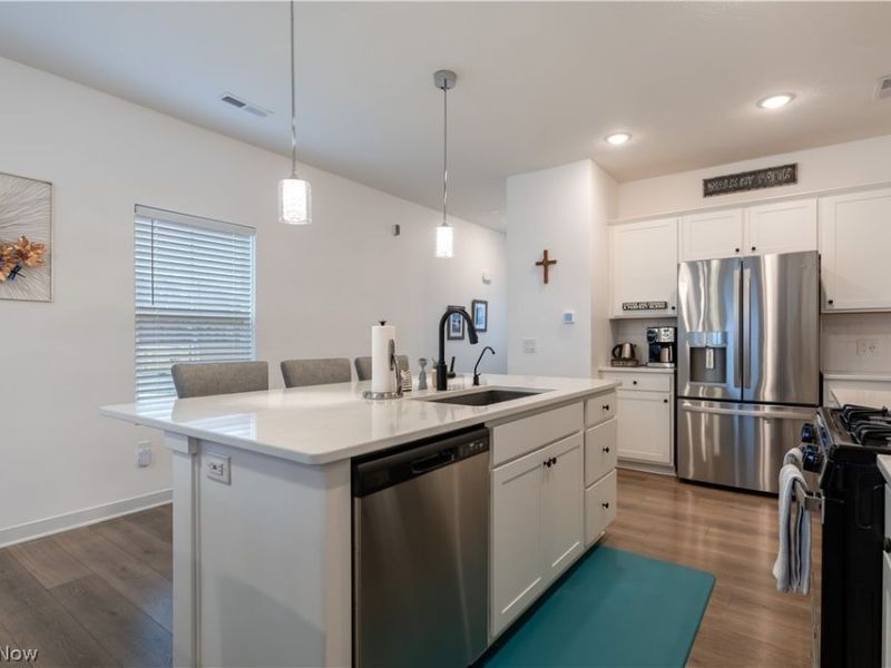 435 Honeycrisp Drive NE, Louisville, OH 44641 Photo 8