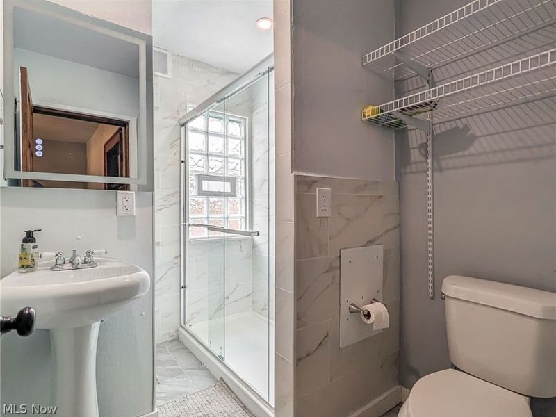 1268 Pondview Avenue, Unit A, Akron, OH 44305 Photo 13