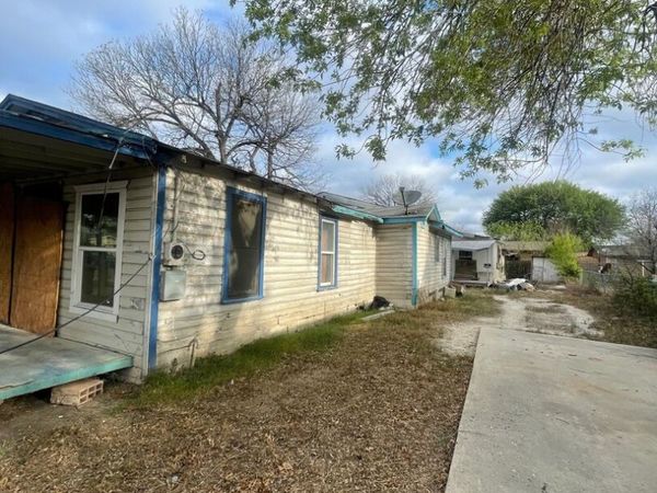 129 Jesse, San Antonio, TX 78237