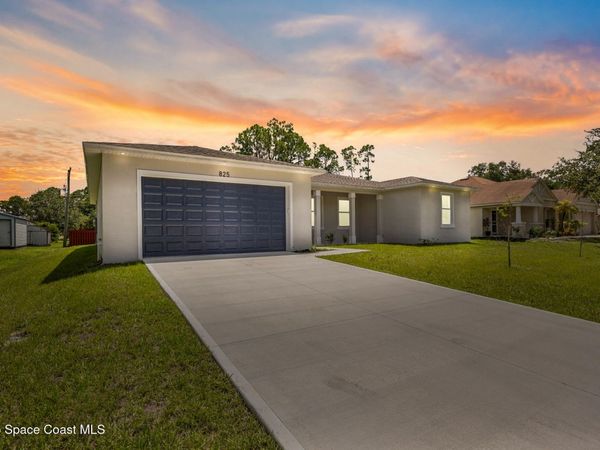 825 Santo Domingo Avenue SW , Palm Bay, FL 32908