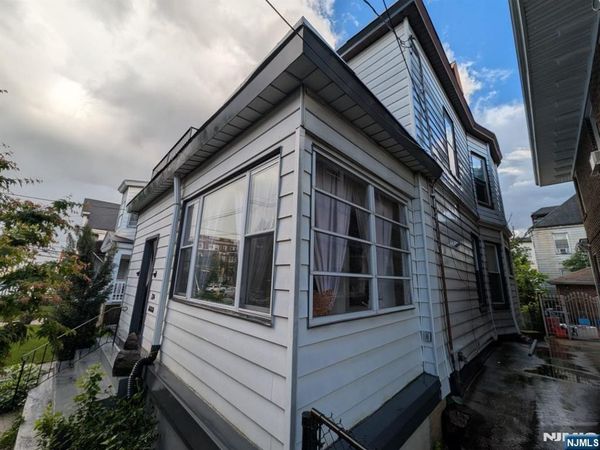 124 2nd Avenue 1, NEWARK, NJ 07104