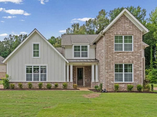 7037 WALKER FARMS DR, Bartlett, TN 38002