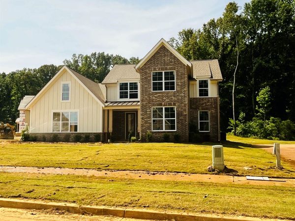 7037 WALKER FARMS DR, Bartlett, TN 38002