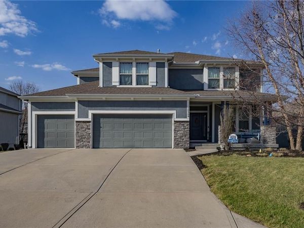 18988 W 165th Street, Olathe, KS 66062
