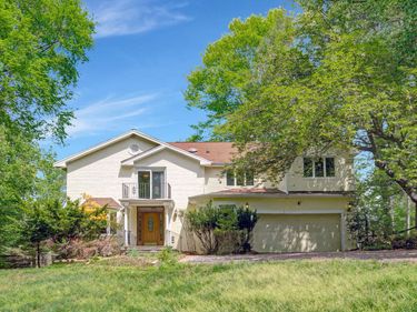 10910 MILLER ROAD, OAKTON, VA 22124