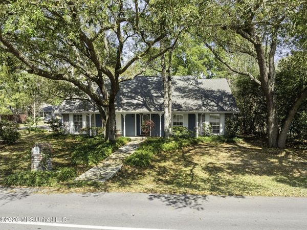 89338 Diamondhead Drive, Diamondhead, MS 39525