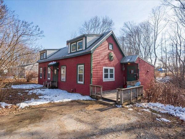 40 Admontem Avenue, Rockland, ME 04841