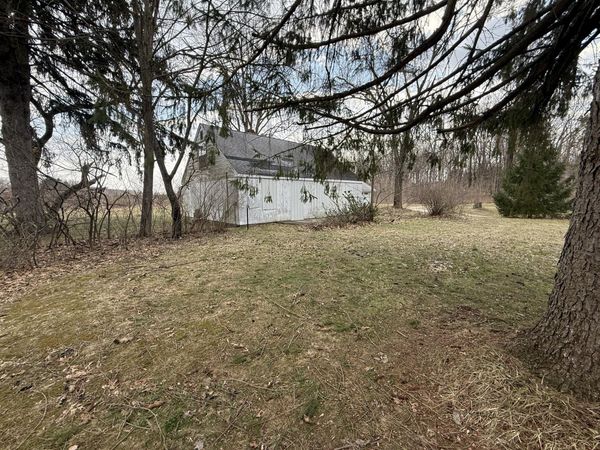 3883 S 6th Street, Kalamazoo, MI 49009