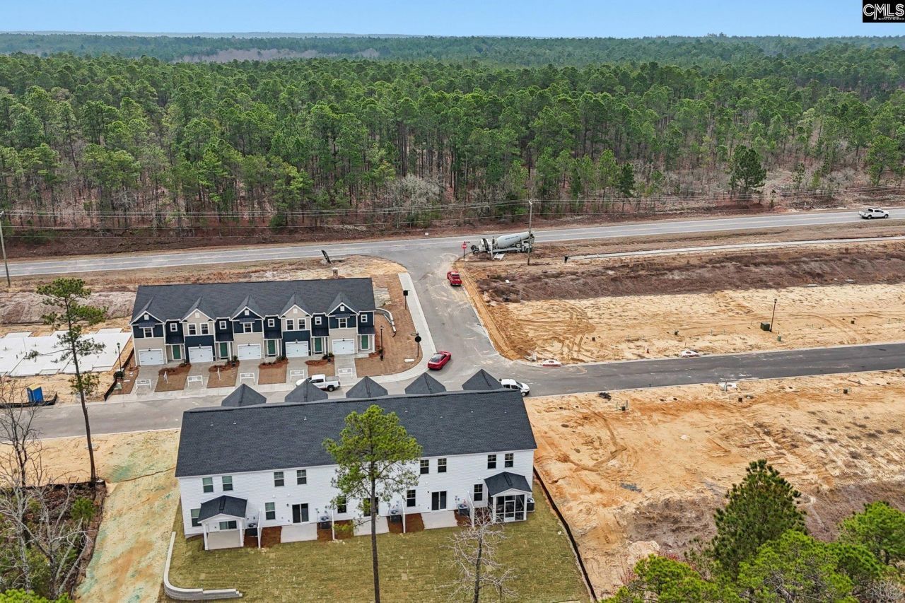 2016 Armada Road Photo 14