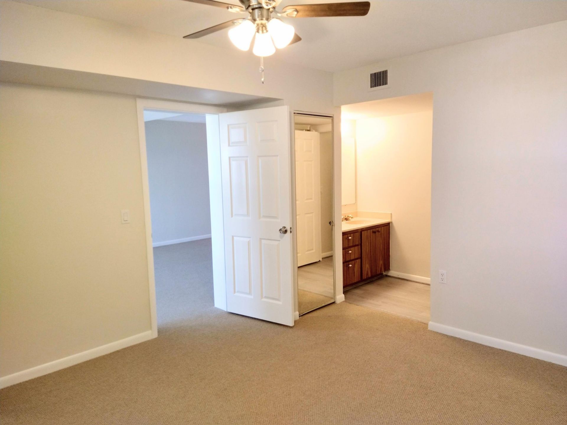 3501 Village Boulevard, Unit 403, West Palm Beach, FL 33409 Photo