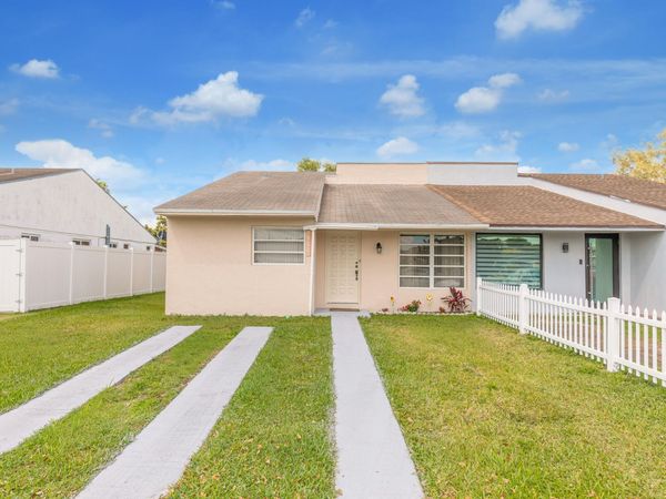 406 SW 96th Court SW, Unit 2, Miami, FL 33174