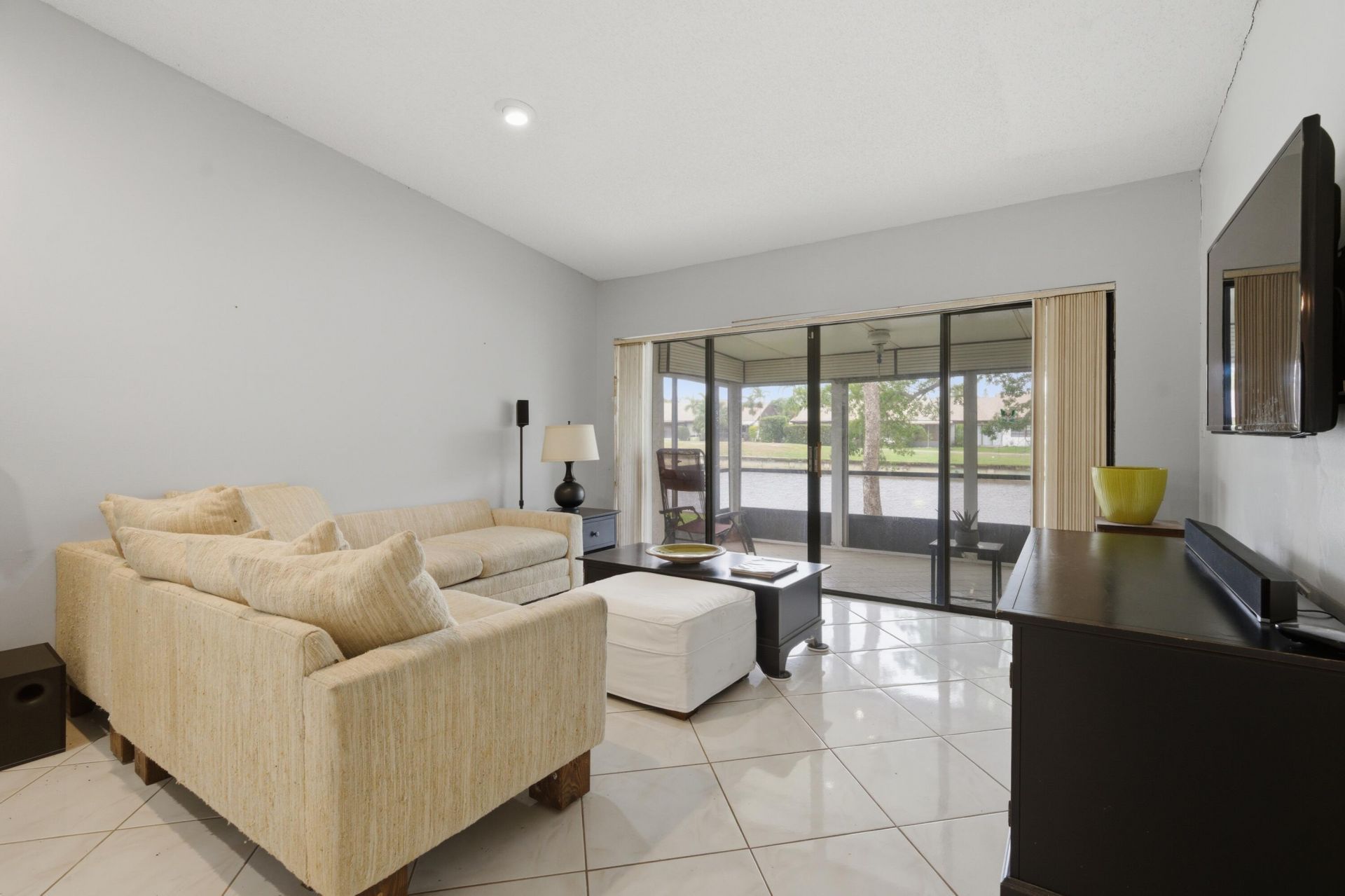 6375 W Pinehurst Cir Circle, Unit D38, Tamarac, FL 33321 Photo