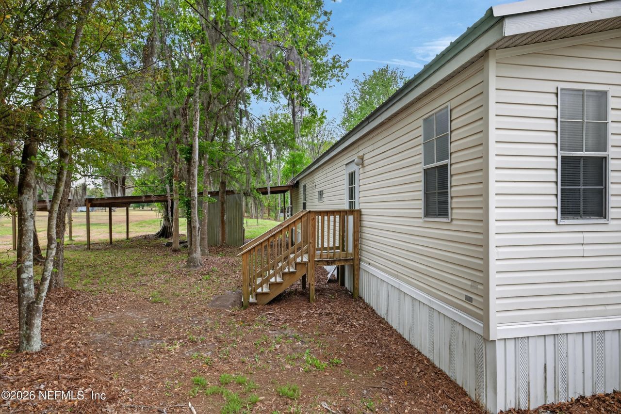 2858 NW 233rd Street, Lawtey, FL 32058 Photo