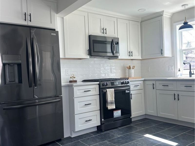 19314 Muskoka Avenue, Cleveland, OH 44119 Photo 2