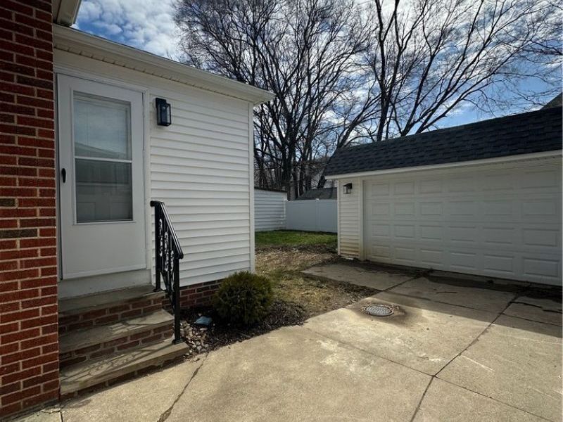 19314 Muskoka Avenue, Cleveland, OH 44119 Photo 35