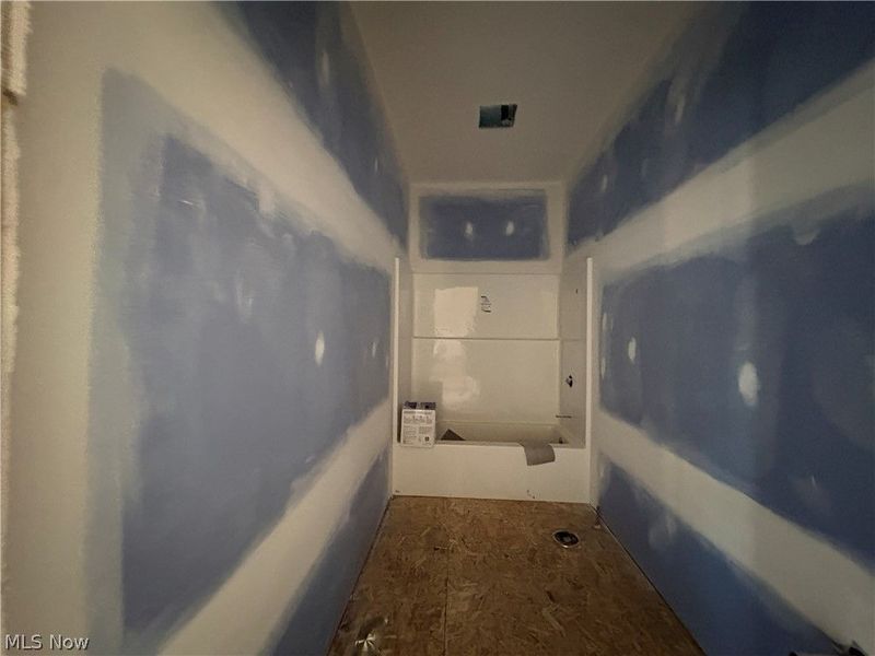 111 Crimson Circle, Dover, OH 44622 Photo 10