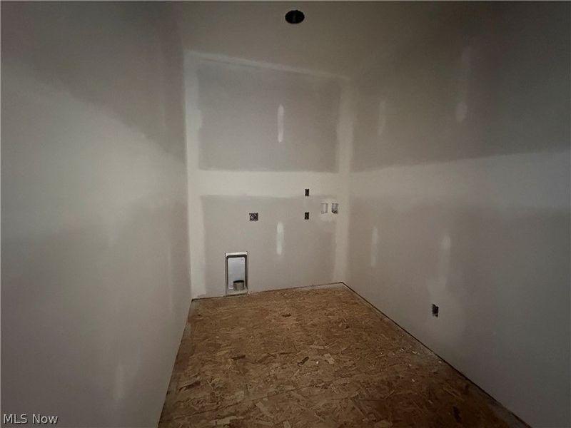 111 Crimson Circle, Dover, OH 44622 Photo 5