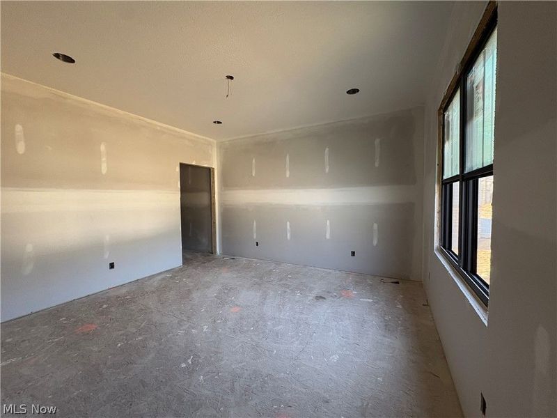 111 Crimson Circle, Dover, OH 44622 Photo 6