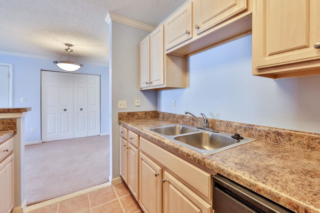 3795 Hitchcock Way  Photo 14