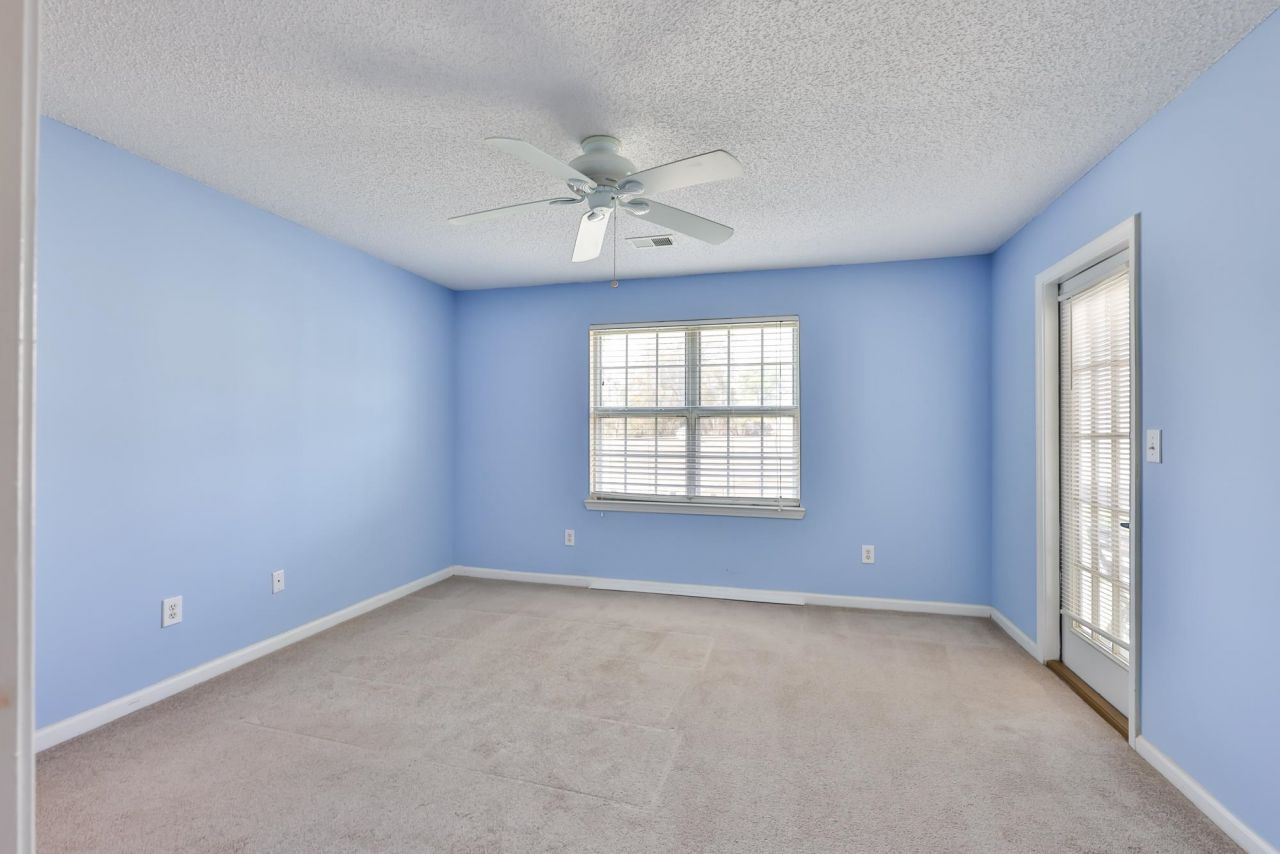 3795 Hitchcock Way  Photo 16