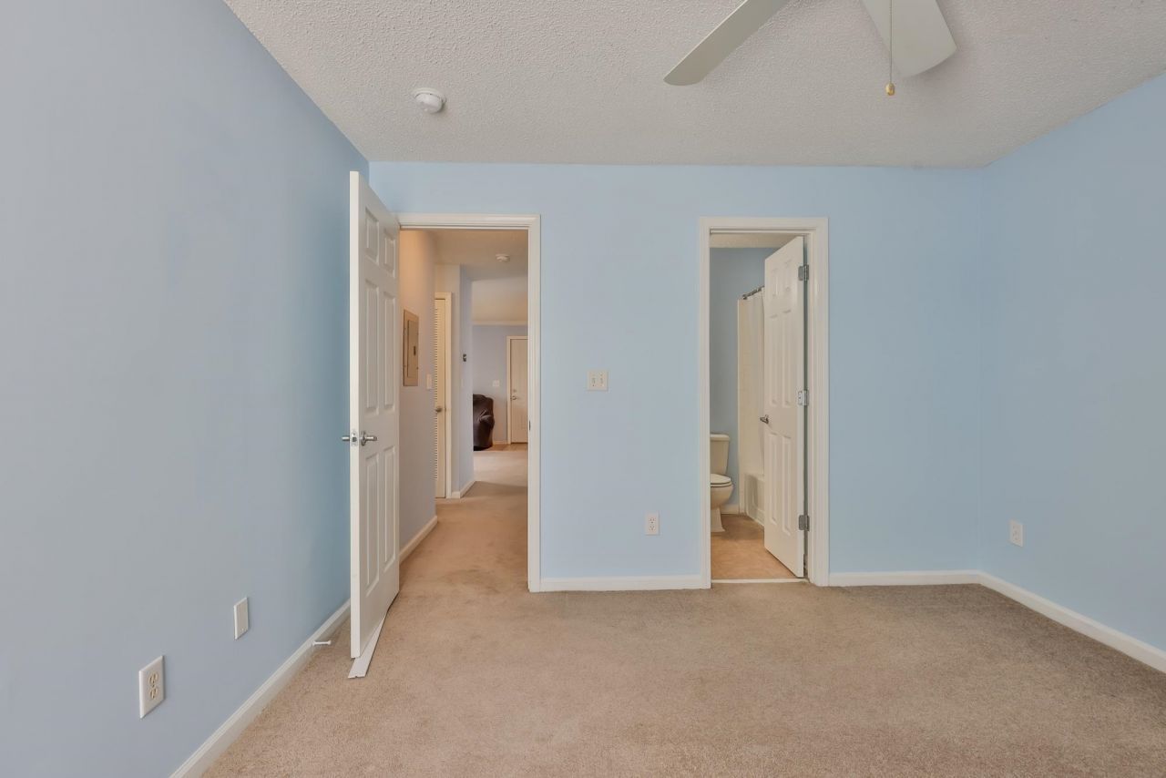 3795 Hitchcock Way  Photo 22