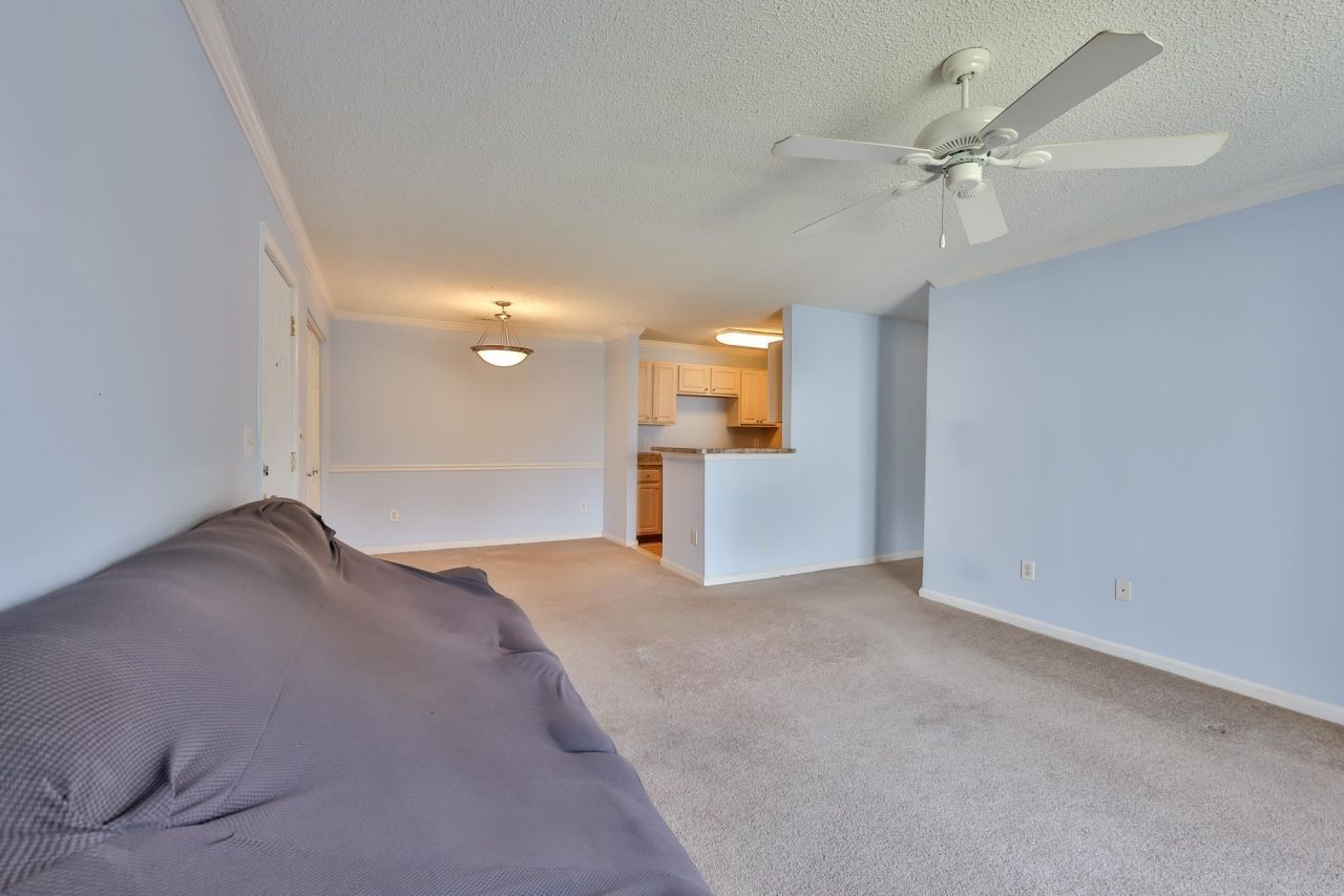 3795 Hitchcock Way  Photo 8