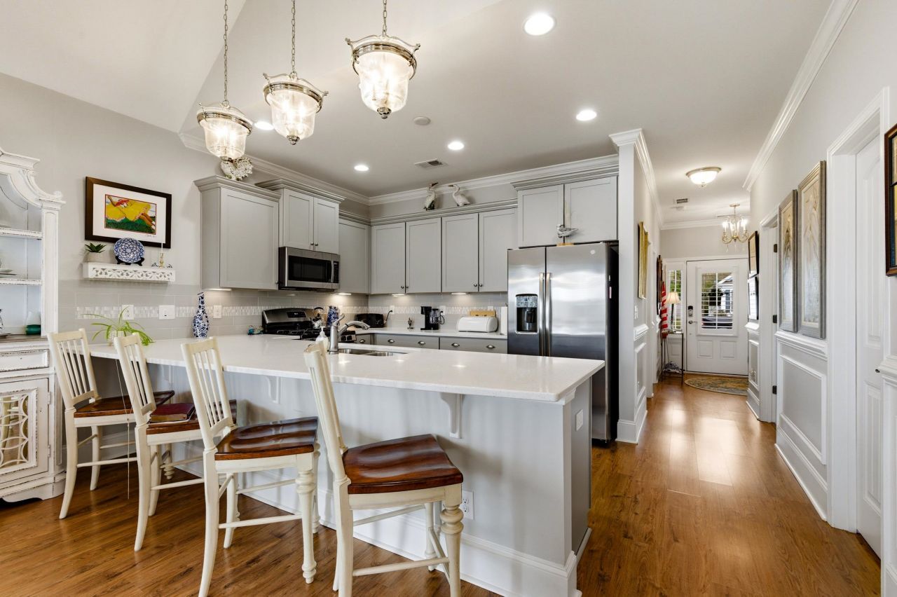 1203 Pyxie Moss Dr. Photo 10