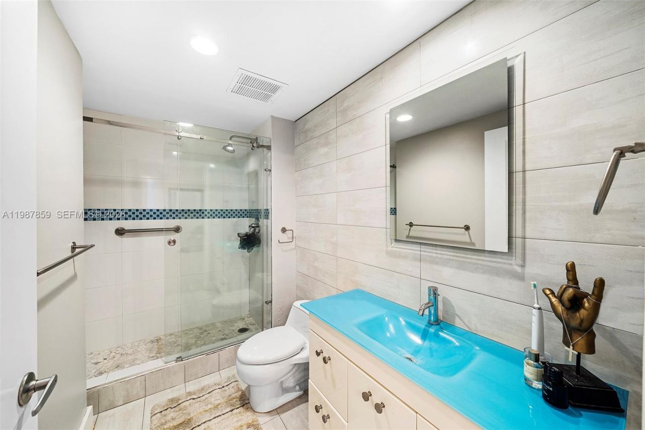 1250 S Miami Ave, Unit 1015, Miami, FL 33130 Photo