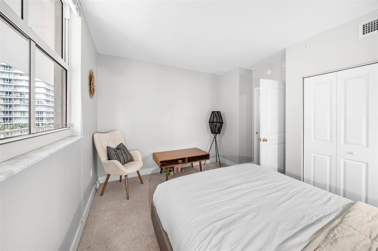 1250 S Miami Ave, Unit 1015, Miami, FL 33130 Photo