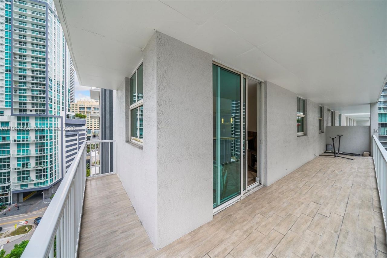 1250 S Miami Ave, Unit 1015, Miami, FL 33130 Photo