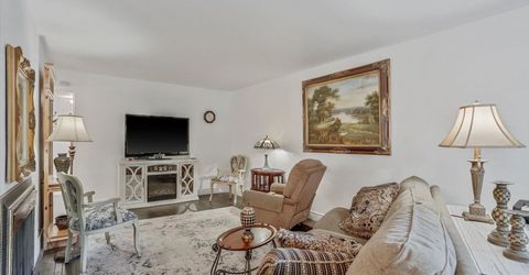 2424 Larkspur Ln #217, Unit 217, Sacramento, CA 95825 Photo