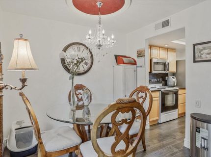 2424 Larkspur Ln #217, Unit 217, Sacramento, CA 95825 Photo