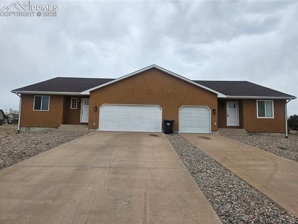 323-325 W Magpie Lane, Pueblo West, CO 81007