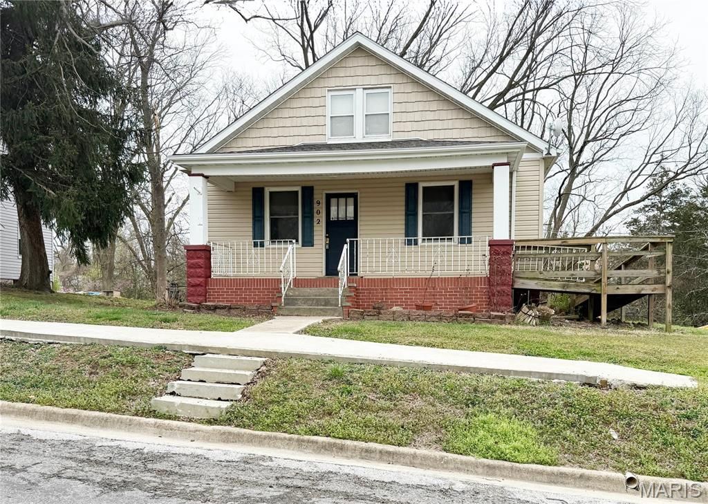 902 Spring Street, Evansville, IL 62242 Main Photo