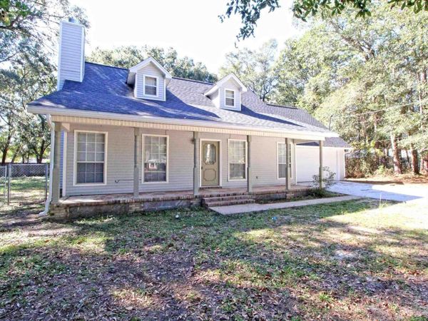 5705 Bronco Pl, Milton, FL 32570