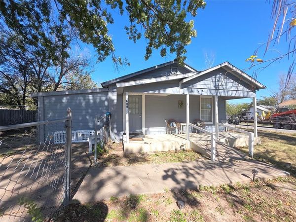 409 E Houston Street , Mexia, TX 76667