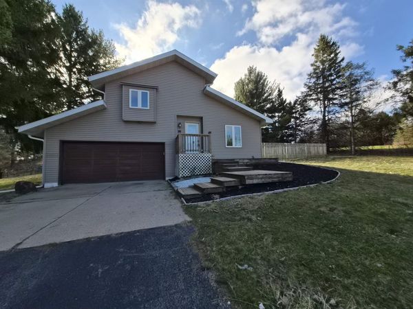 13439 Parkcrest Place, ROSCOE, IL 61073