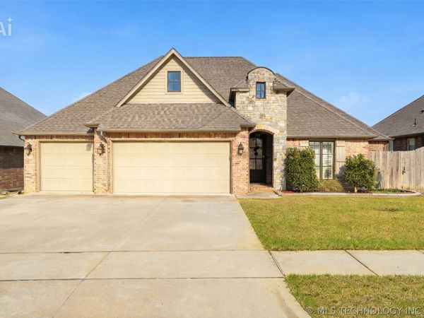 7406 E 83rd Place N, Owasso, OK 74055