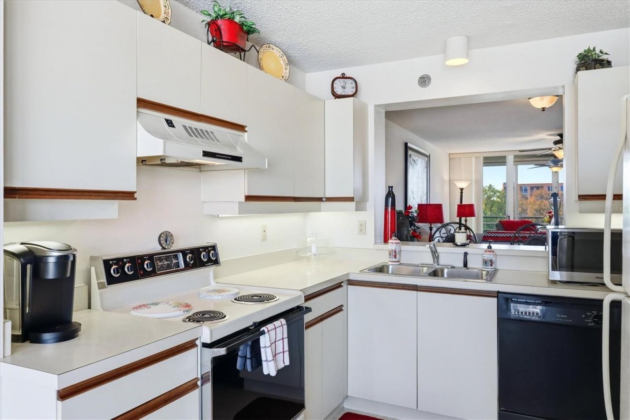 4460 Fairways Blvd., Unit 302, Bradenton, FL 34209 Photo