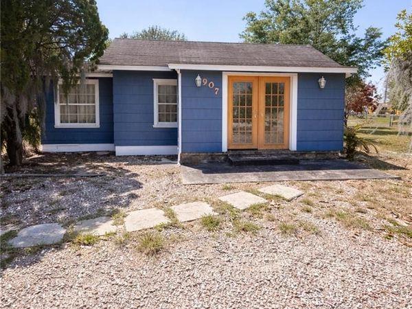 907 GWENDOLYNN STREET , AVON PARK, FL 33825