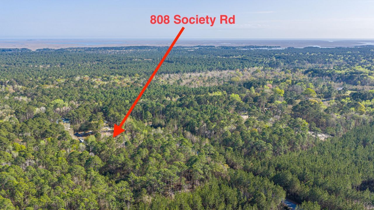 808 Society Road Photo 32