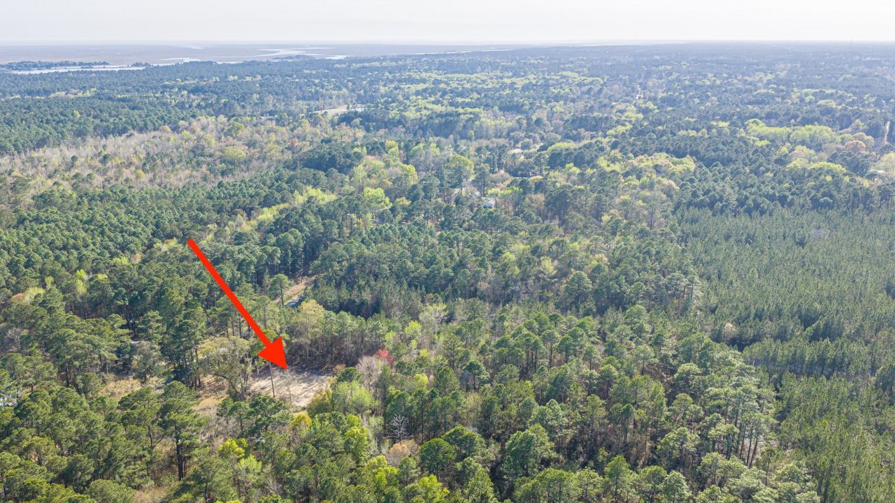 808 Society Road Photo 34