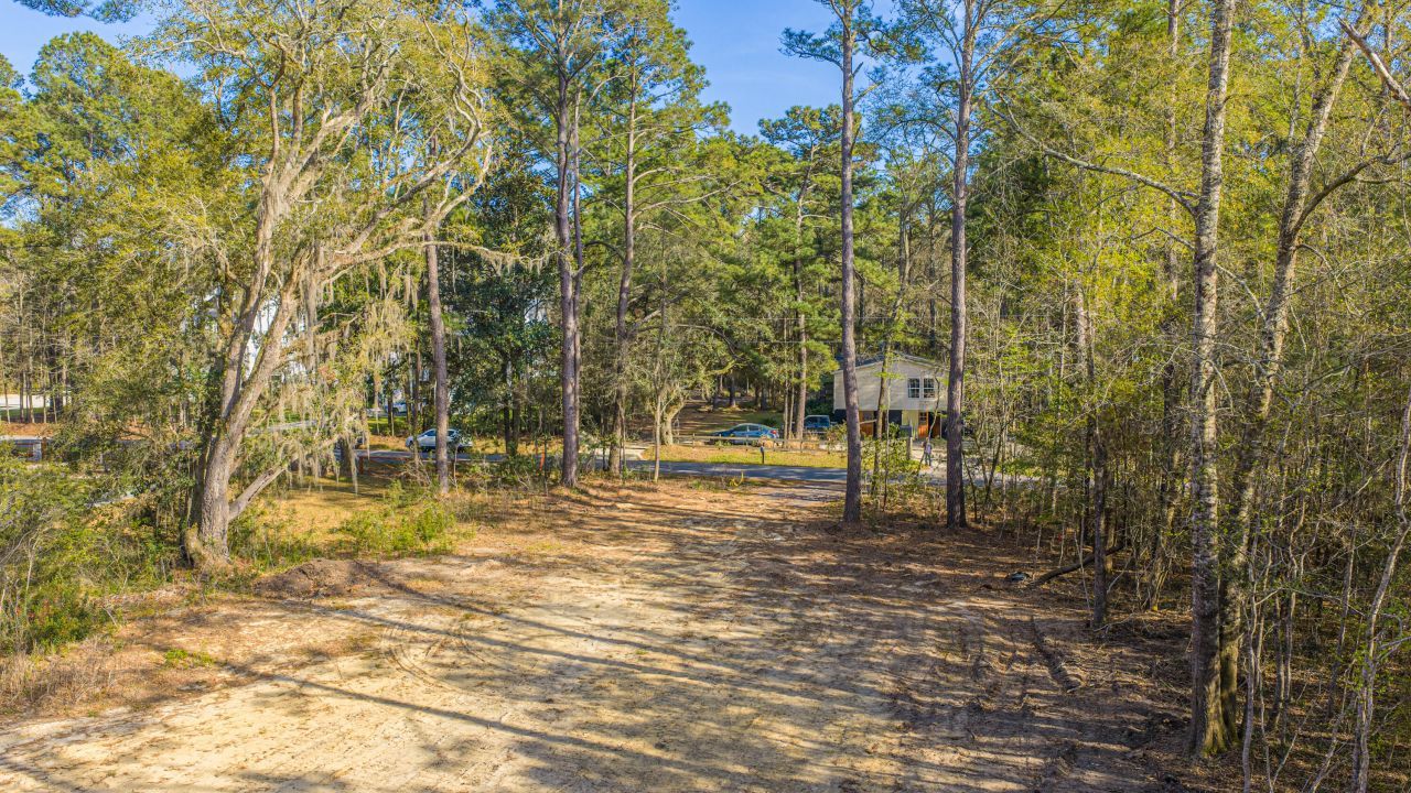 808 Society Road Photo 41