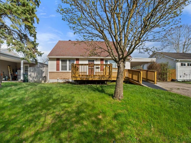 142 Barrington Drive, Hamilton, OH 45013 Photo 1