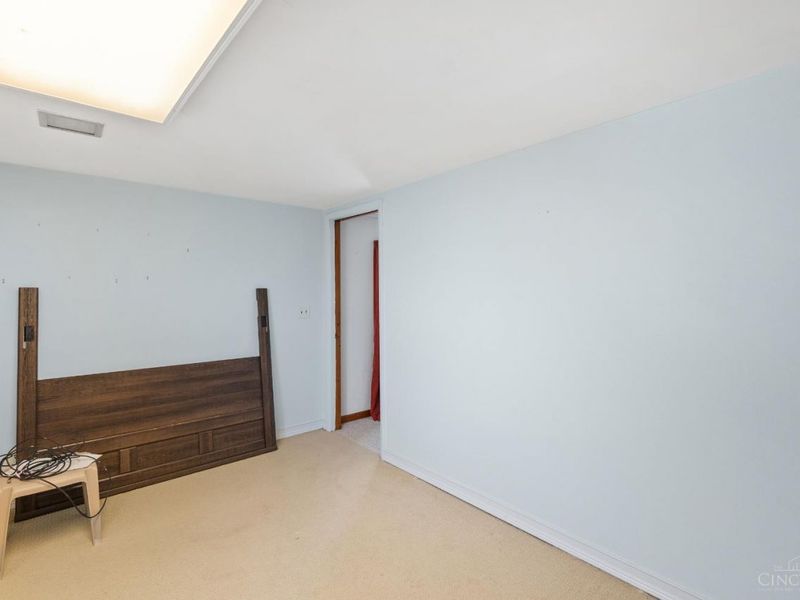 142 Barrington Drive, Hamilton, OH 45013 Photo 24