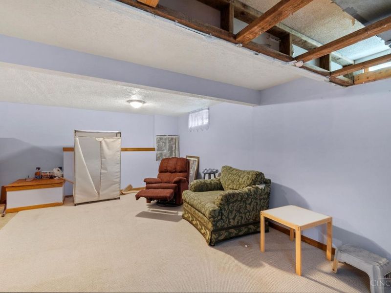 142 Barrington Drive, Hamilton, OH 45013 Photo 29