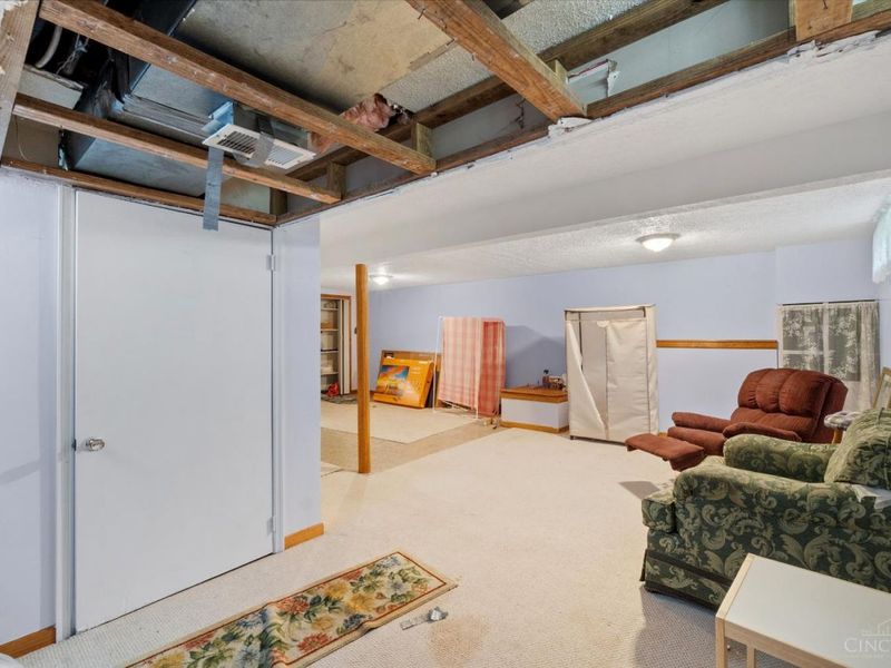 142 Barrington Drive, Hamilton, OH 45013 Photo 30