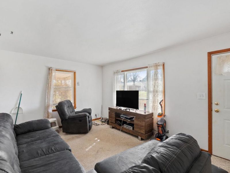 142 Barrington Drive, Hamilton, OH 45013 Photo 5