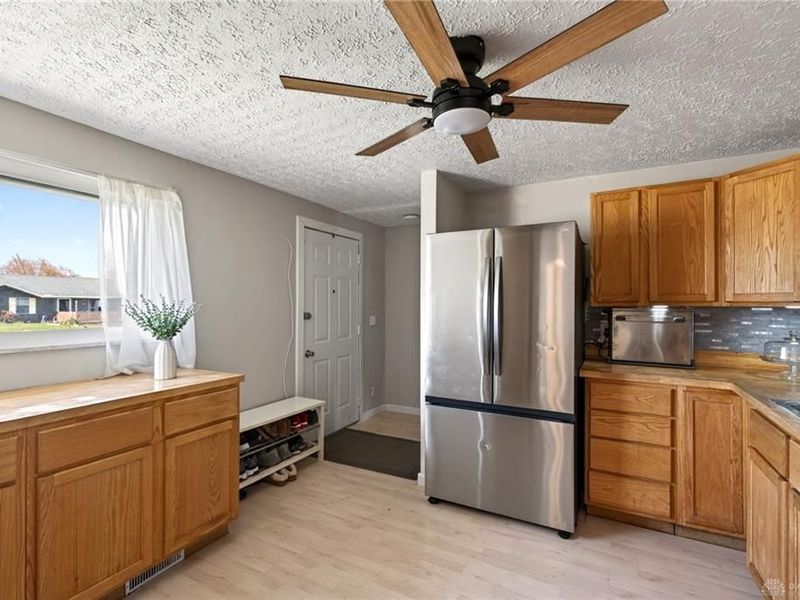 144 Stratmore Street, Park Layne, OH 45344 Photo 10