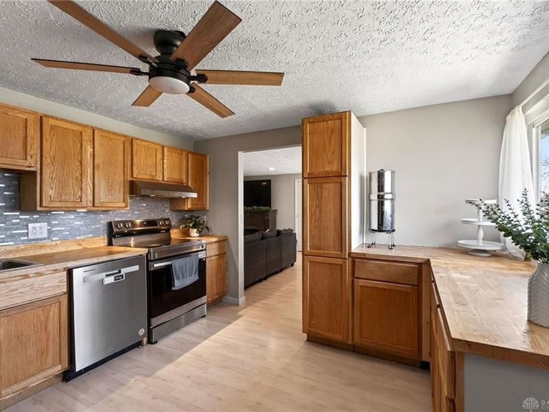 144 Stratmore Street, Park Layne, OH 45344 Photo 6